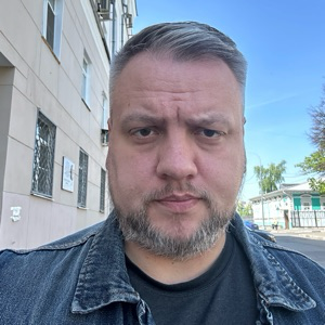 Артем Апутин