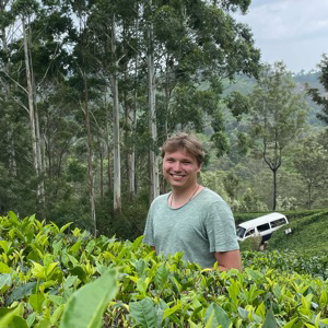 Егор Золотов