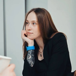 Яна Чуканова | Сетка — социальная сеть от hh.ru