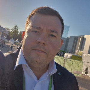 Алексей Комаренко