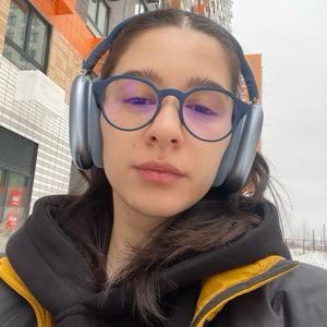 Аревик Симонян | Сетка — социальная сеть от hh.ru