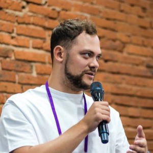 Максим Симченко