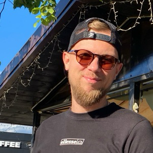 Александр Макаров