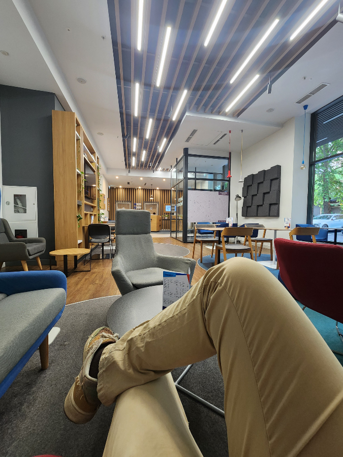 Доброе утро, друзья! ☀️
Новый день – новые возможности для роста и развития! Сегодня я хочу поговорить о важной теме для всех профессионалов HR: как создать привлекательную и поддерживающую корпоратив... | Сетка — социальная сеть от hh.ru