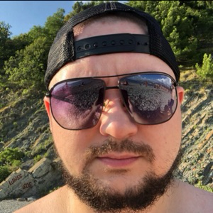 Александр Илющенко