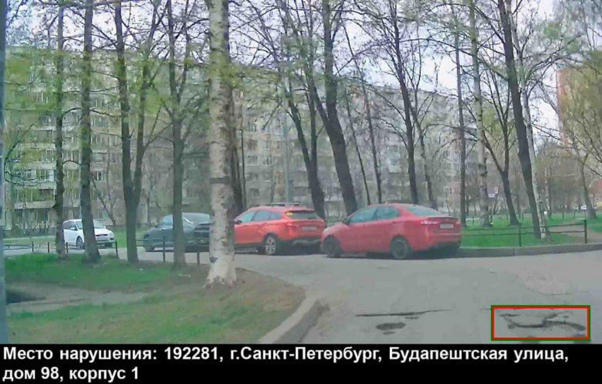 В Санкт-Петербурге нейросеть «Городовой» начала выписывать штрафы за ямы на дорогах.
В середине апреля робот проехал по дорогам и выявил проблемные места, а спустя месяц вернулся на маршрут | Сетка — социальная сеть от hh.ru