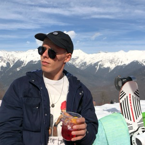Евгений Романов