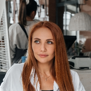 Анна Дроздова