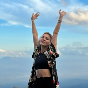 Maria Steglenko | Сетка — социальная сеть от hh.ru