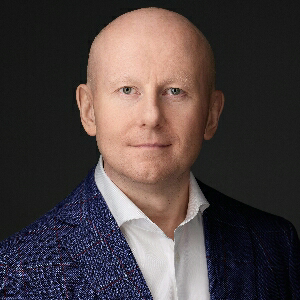 Михаил Карелин