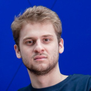 Артем Максимов