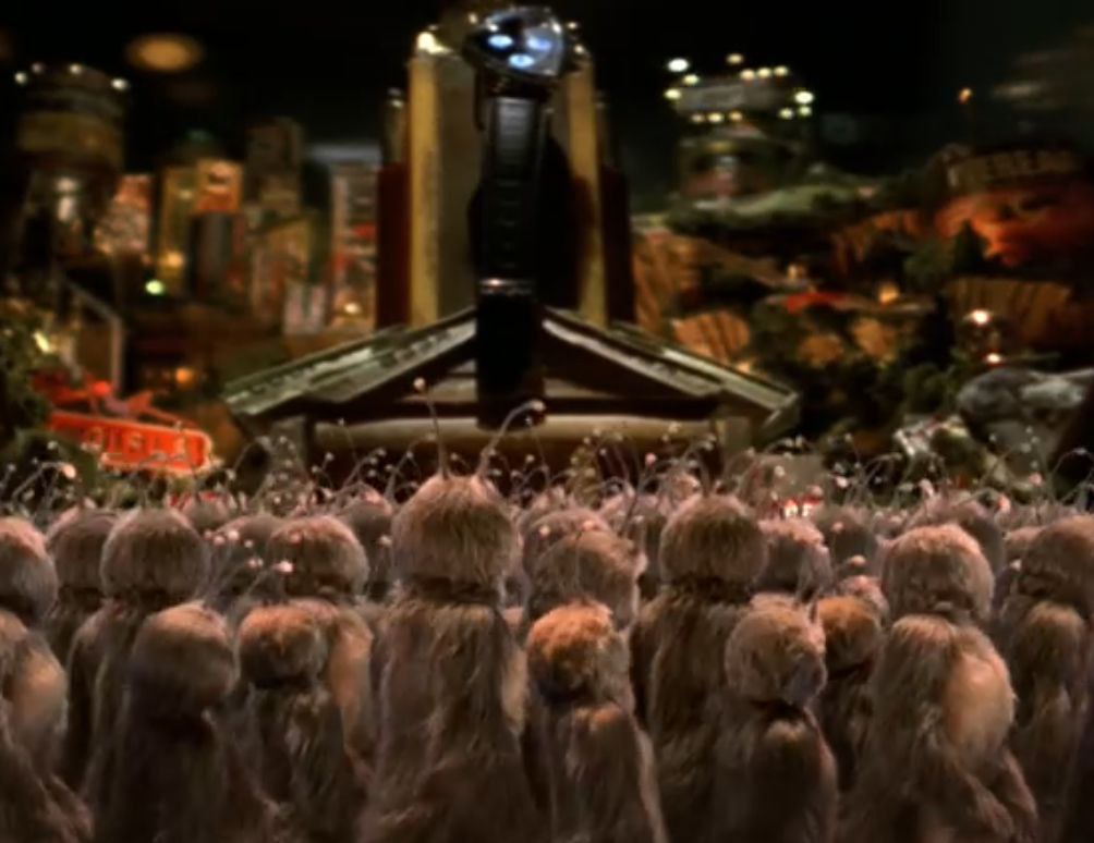 Ставки повышаются, господа! 💵💎 В этот раз у нас аж 3 предмета, и это завершающий пост о дизайне в фильмах "Люди в чёрном"
Первый фильм братьев Люмьер был про поезд, и с этого времени средства транспор... | Сетка — социальная сеть от hh.ru