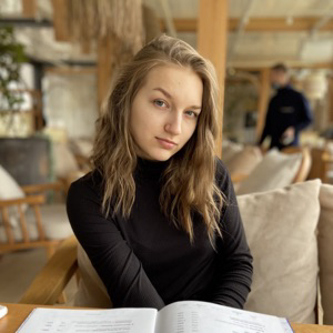 Любовь Зорина