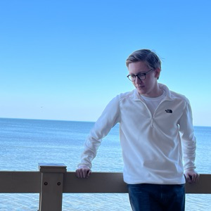 Даниил Деревянко | Сетка — социальная сеть от hh.ru