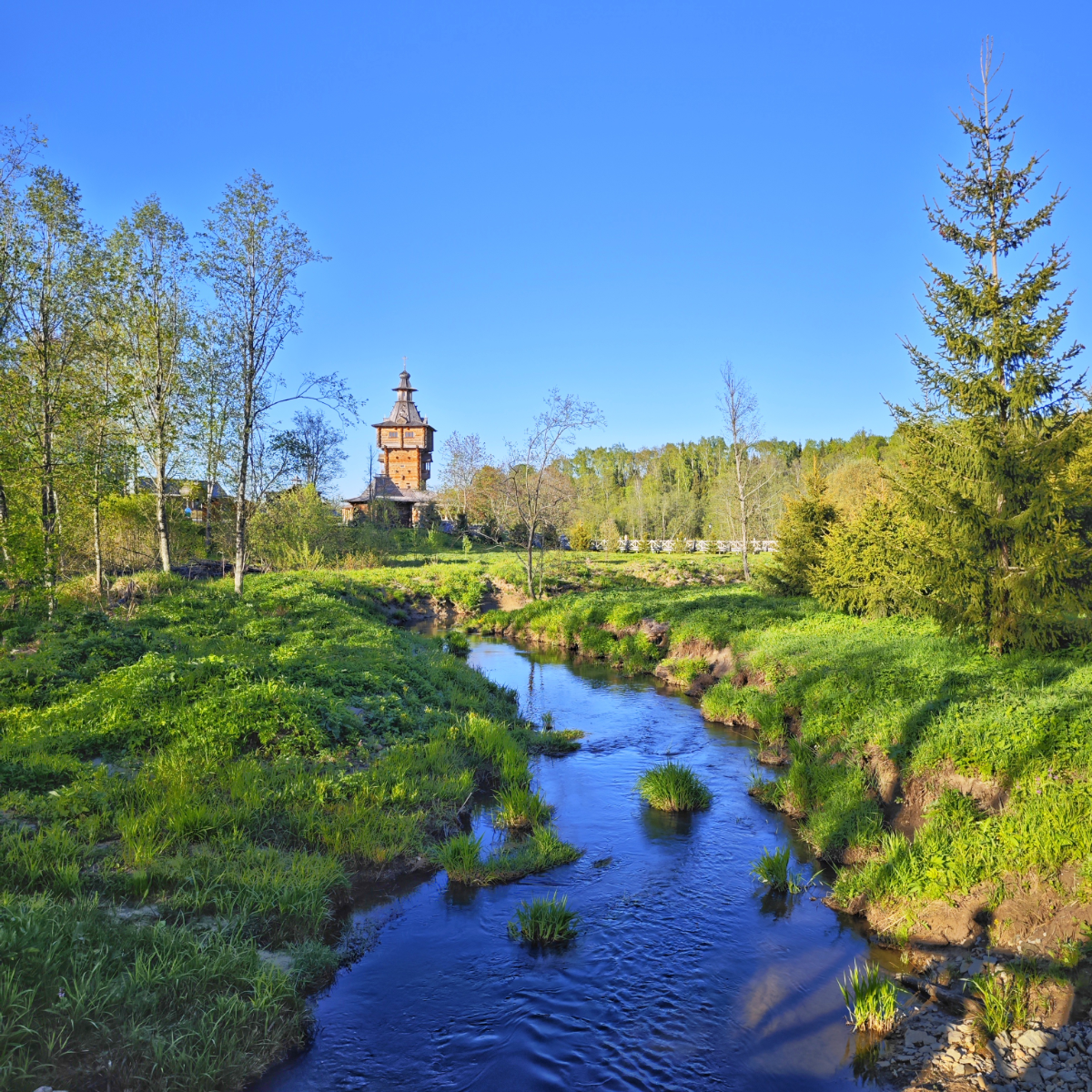 Из пяти Святых Лавр Православной Руси до поездки в Сергиев Посад я был только в трёх: посвящённых святому благоверному князю Александру Невскому в Санкт-Петербурге, Иоанну Затворнику Святогорскому в 1... | Сетка — социальная сеть от hh.ru