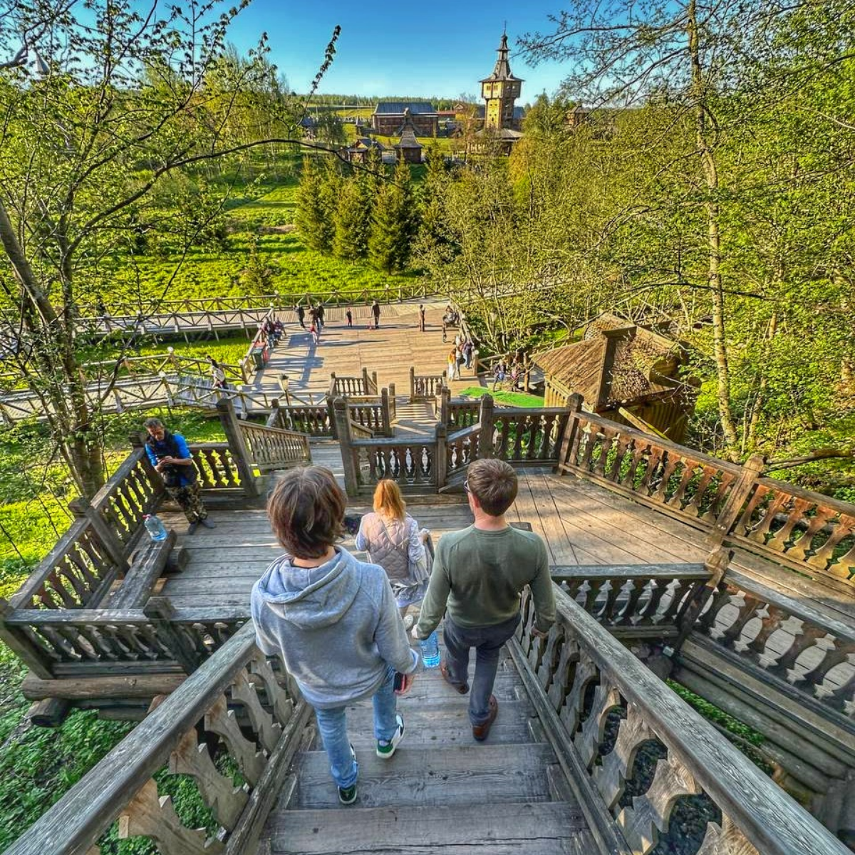 Из пяти Святых Лавр Православной Руси до поездки в Сергиев Посад я был только в трёх: посвящённых святому благоверному князю Александру Невскому в Санкт-Петербурге, Иоанну Затворнику Святогорскому в 1... | Сетка — социальная сеть от hh.ru