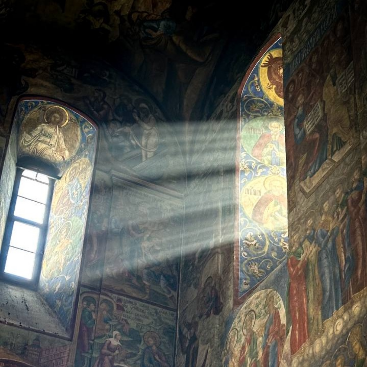 Из пяти Святых Лавр Православной Руси до поездки в Сергиев Посад я был только в трёх: посвящённых святому благоверному князю Александру Невскому в Санкт-Петербурге, Иоанну Затворнику Святогорскому в 1... | Сетка — социальная сеть от hh.ru