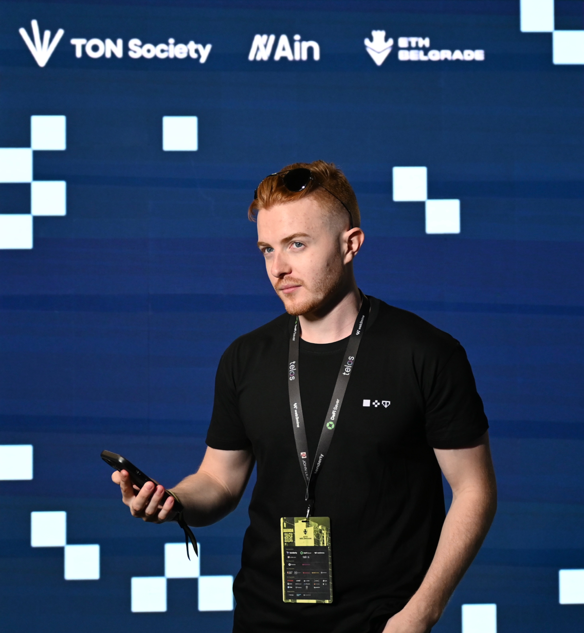 Хакатон ETH Belgrade закончился, победители объявлены, игристое выпито!
4 супер насыщенных дня для меня в качестве фотографа на этом масштабном ивенте

2 локации
более 100 разработчиков
кодинг 24/7

П... | Сетка — социальная сеть от hh.ru