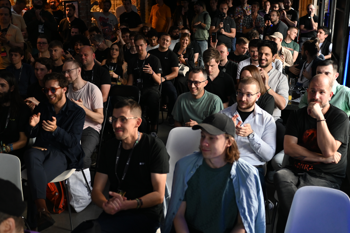 Хакатон ETH Belgrade закончился, победители объявлены, игристое выпито!
4 супер насыщенных дня для меня в качестве фотографа на этом масштабном ивенте

2 локации
более 100 разработчиков
кодинг 24/7

П... | Сетка — социальная сеть от hh.ru