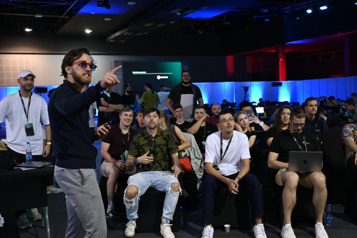 Хакатон ETH Belgrade закончился, победители объявлены, игристое выпито!
4 супер насыщенных дня для меня в качестве фотографа на этом масштабном ивенте

2 локации
более 100 разработчиков
кодинг 24/7

П... | Сетка — социальная сеть от hh.ru