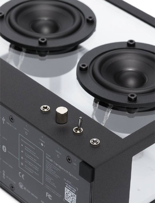 Дизайн без дизайна 🖤
https://www.farfetch.com/ru/shopping/women/transparent--item-16878908.aspx?storeid=9359
#дизайнбездизайна #промдиз #zerodesign #device #колонка #goodreference | Сетка — социальная сеть от hh.ru