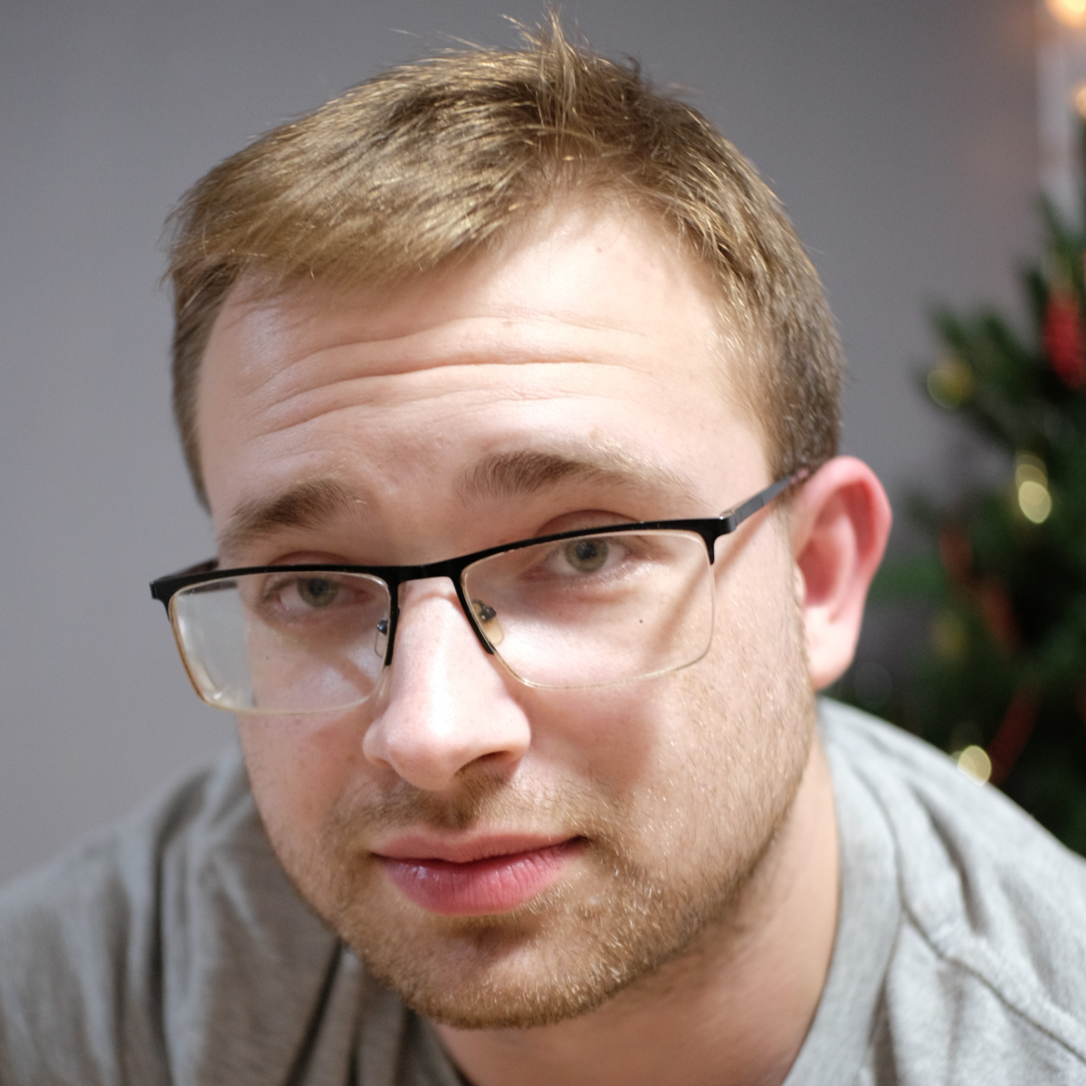Дмитрий Степанов