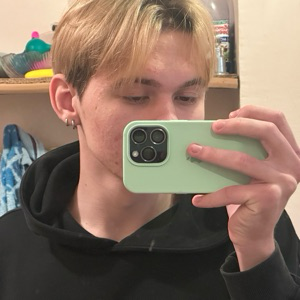 Максим Жихарев | Сетка — социальная сеть от hh.ru