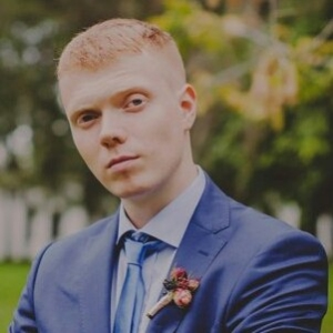 Денис Канищев