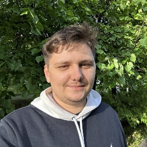 Илья Отинов