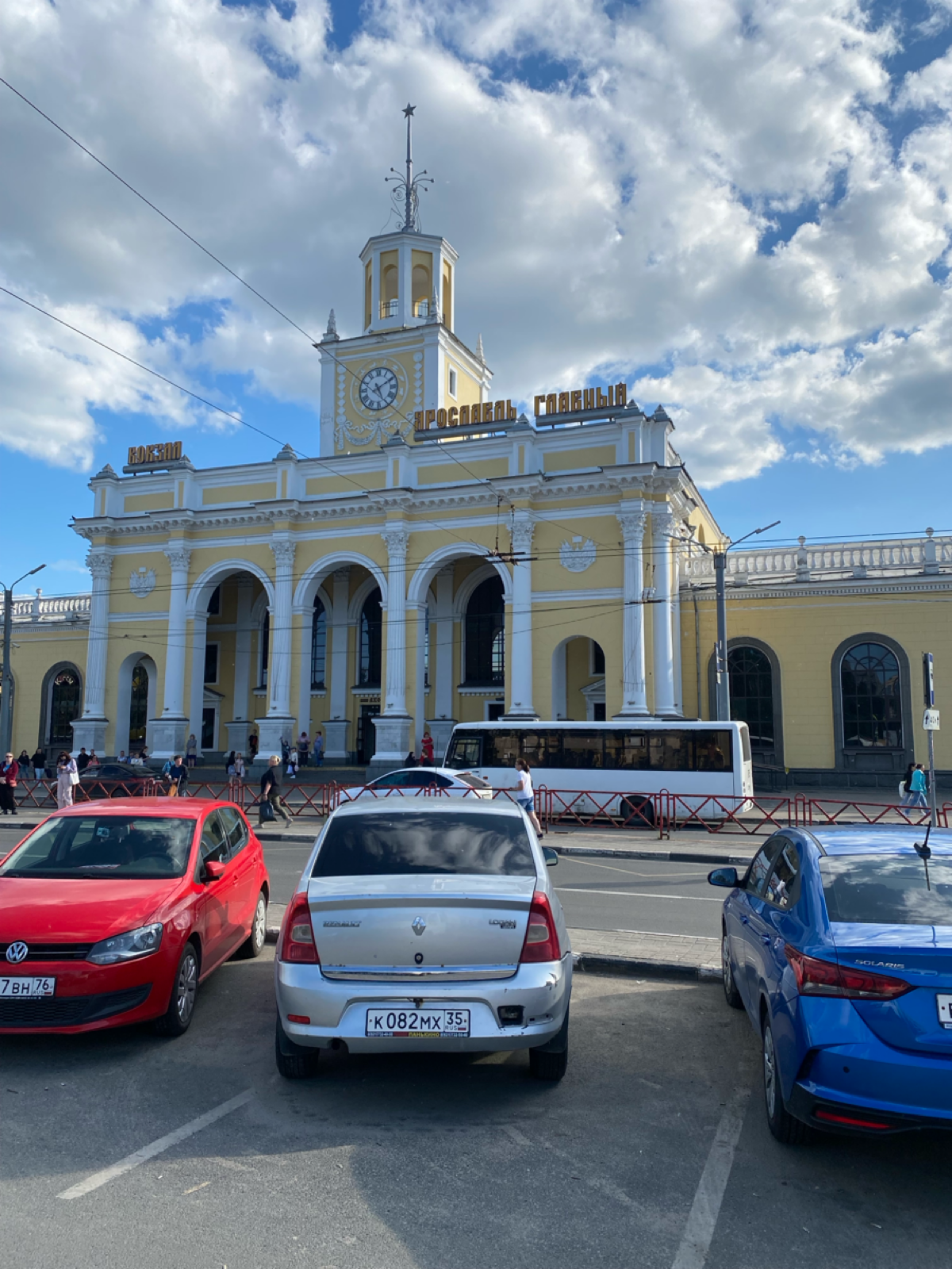 Что тут посмотреть в первую очередь? | Сетка — социальная сеть от hh.ru