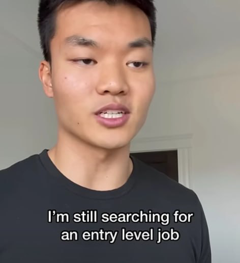 Бесконечно можно смотреть на три вещи: как горит огонь, как течет вода, и как джун откликается на вакансии "без опыта".
#junior #юмор #вакансии | Сетка — социальная сеть от hh.ru