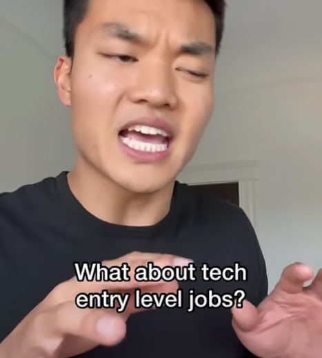 Бесконечно можно смотреть на три вещи: как горит огонь, как течет вода, и как джун откликается на вакансии "без опыта".
#junior #юмор #вакансии | Сетка — социальная сеть от hh.ru