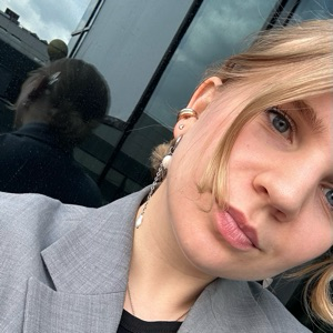 Alina Neverova | Сетка — социальная сеть от hh.ru