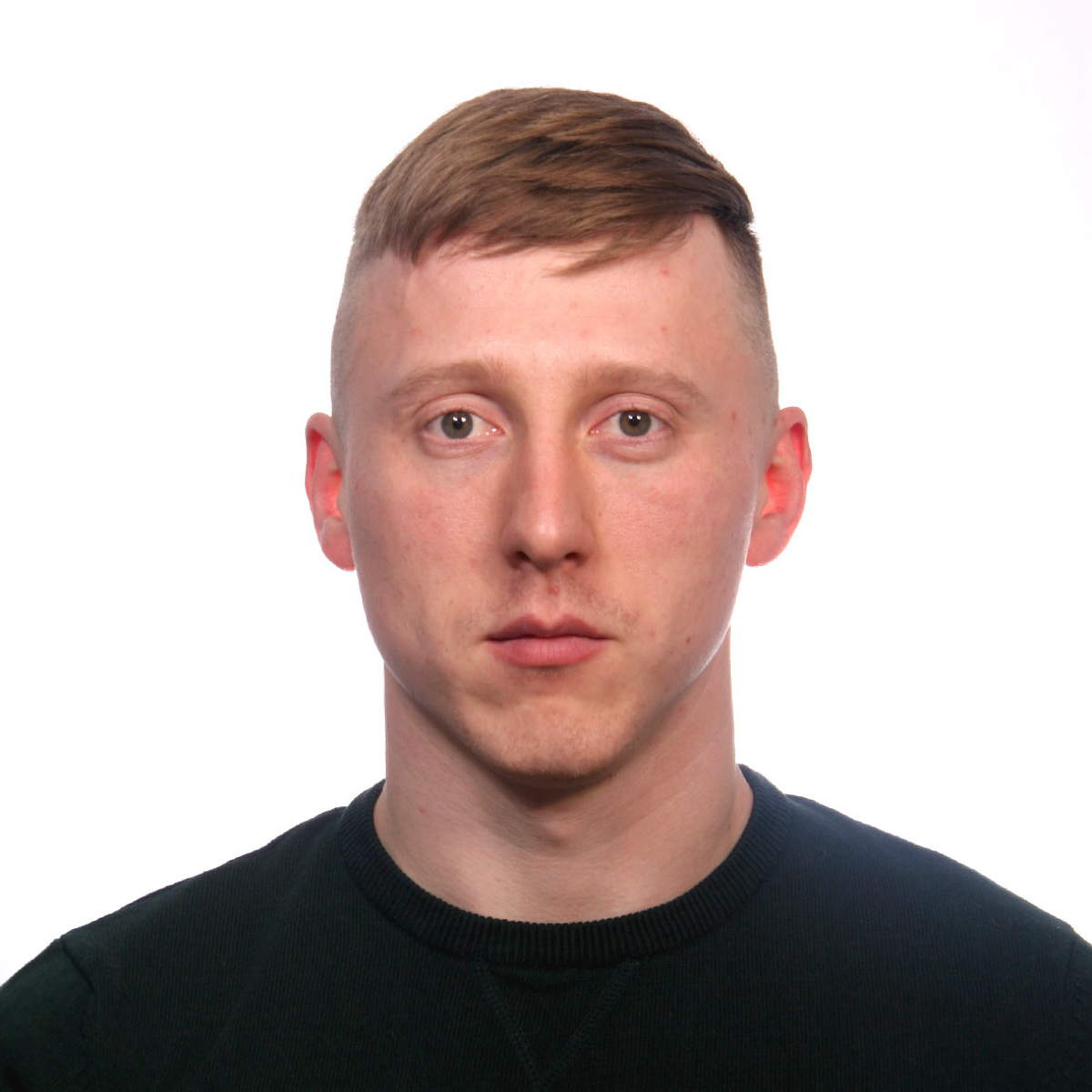 Максим Лесников