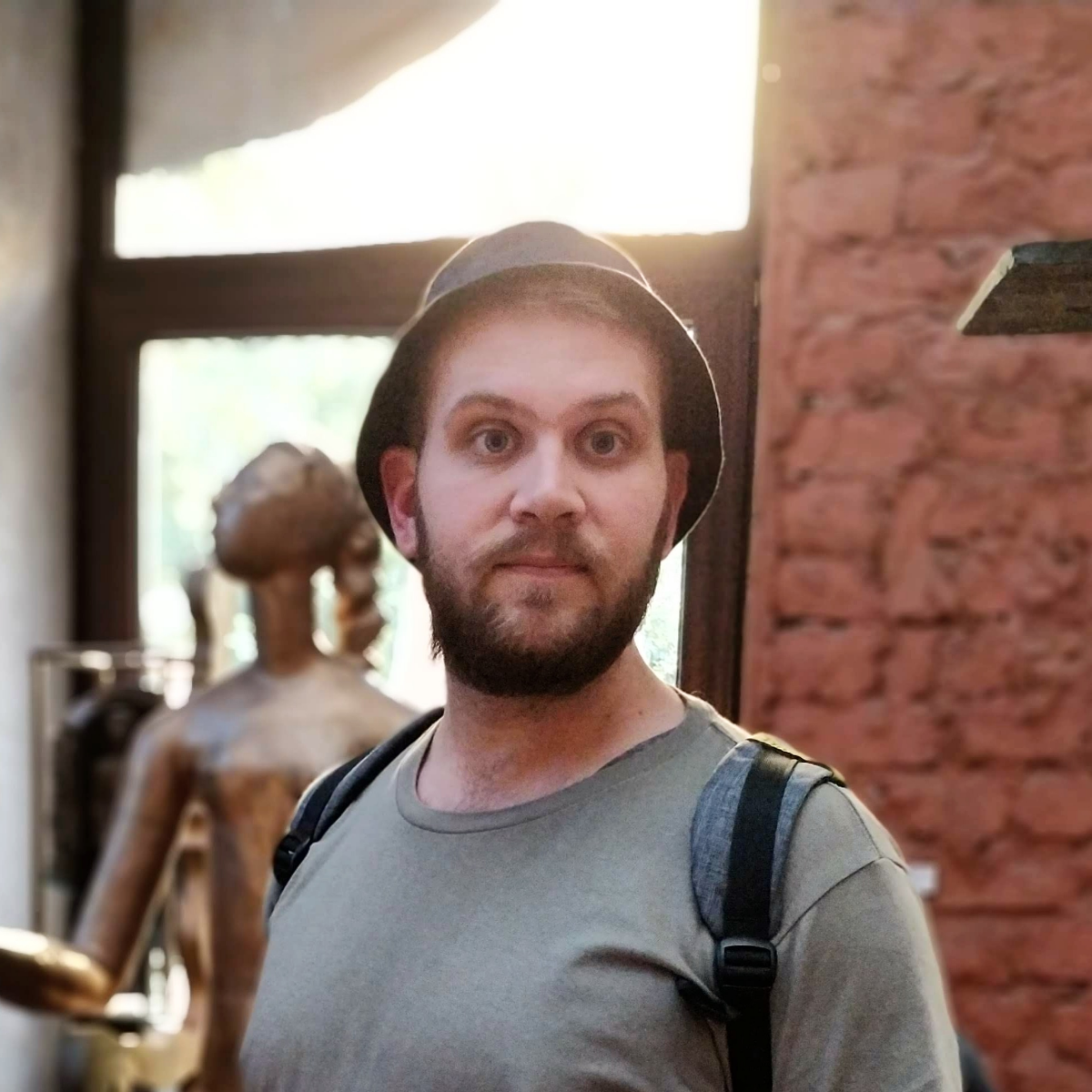 Владислав Слесарев