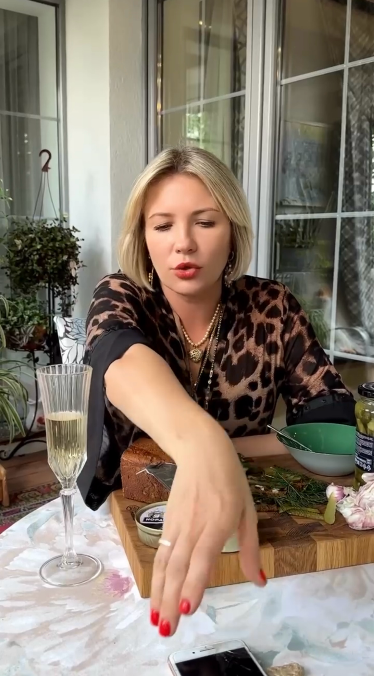 В социальных сетях новый кумир — кулинарная дива Алина. | Сетка — социальная сеть от hh.ru