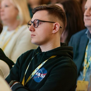 Александр Литвиненко | Сетка — социальная сеть от hh.ru