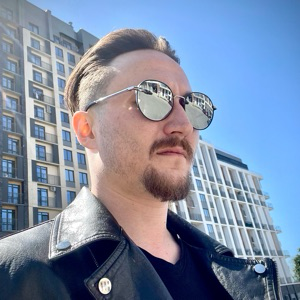 Антон Ложкин