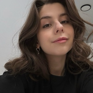 Yana Hlgatyan | Сетка — социальная сеть от hh.ru