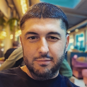 Дмитрий Саркисов