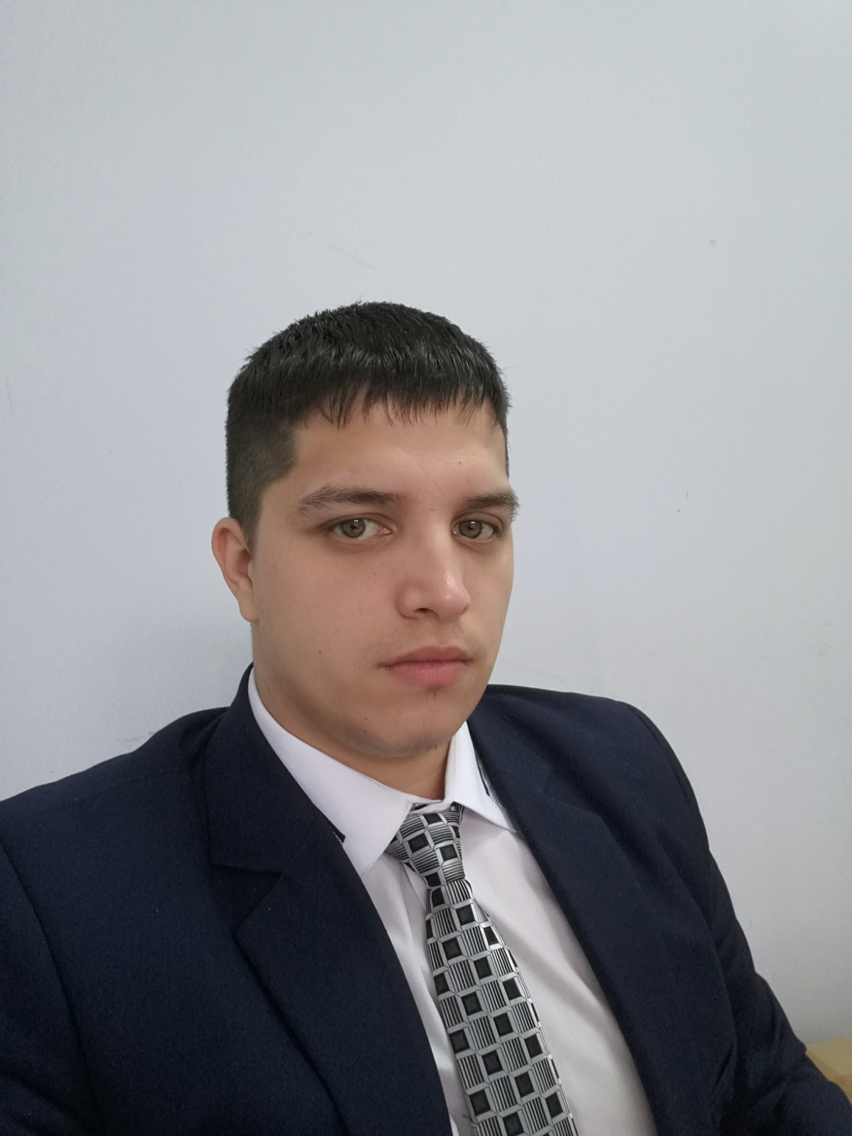 Robert Syltanov | Сетка — социальная сеть от hh.ru