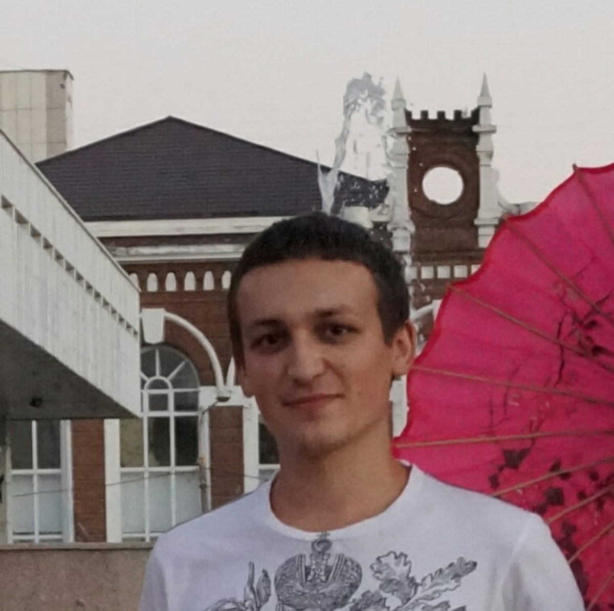 Валера Махнович | Сетка — социальная сеть от hh.ru