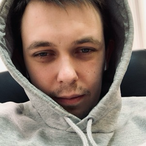 Андрей Максимов