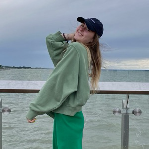 Олеся Новикова | Сетка — социальная сеть от hh.ru