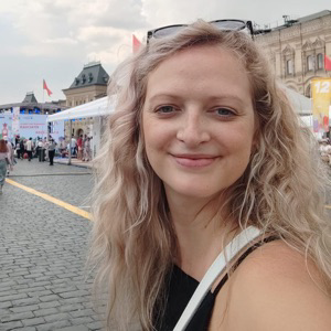 Юлия Хвастова