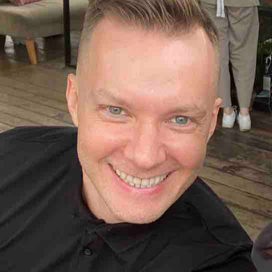 Василий Истратов