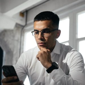 Роман Титов