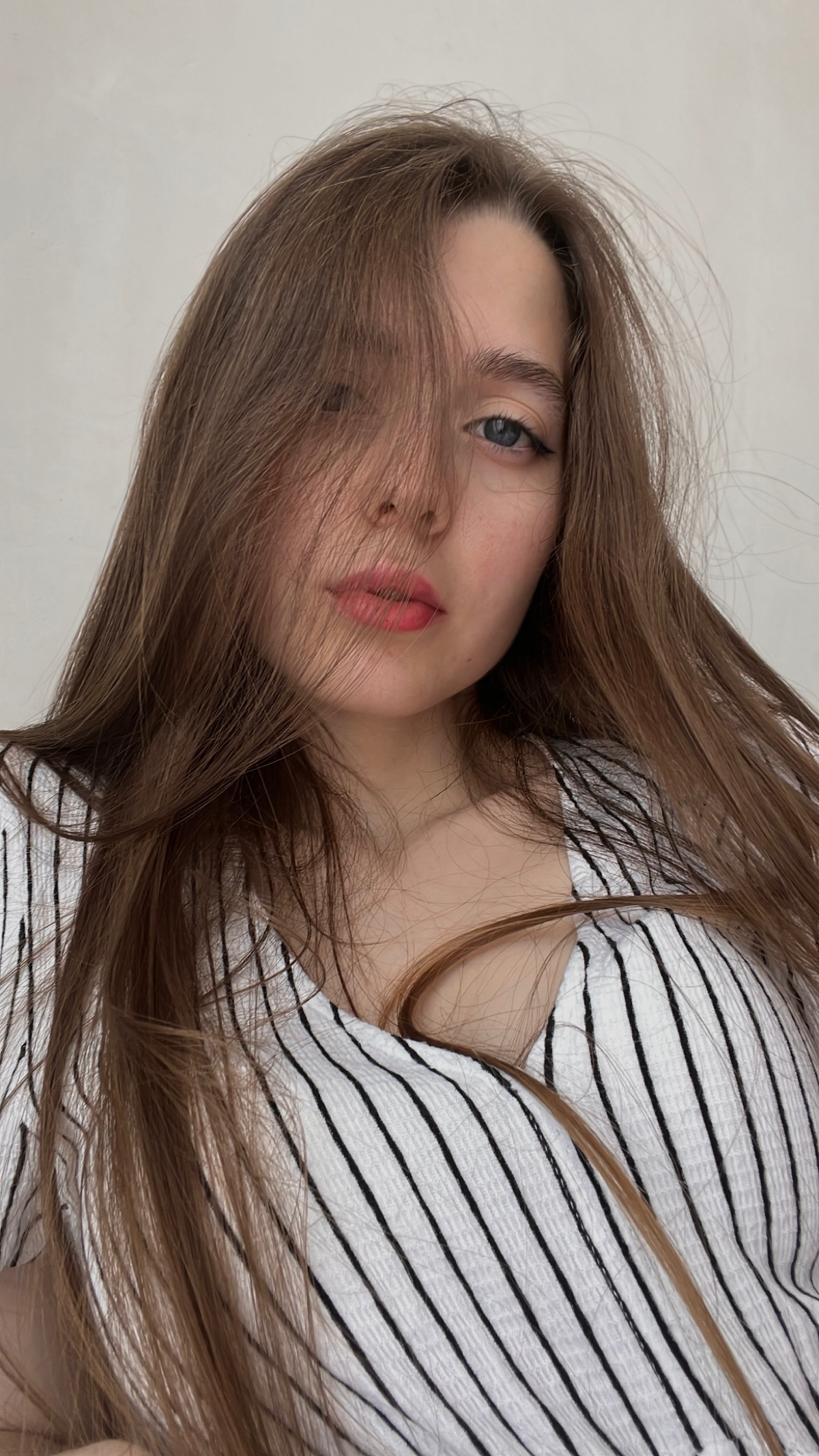 Разреши мне принять тебя той любовью с которой я умею. Со мной ты можешь ошибаться ,ведь мы живём тут в первый раз и я буду поддерживать тебя,а ты - меня | Сетка — социальная сеть от hh.ru