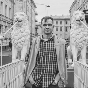 Антон Буренков