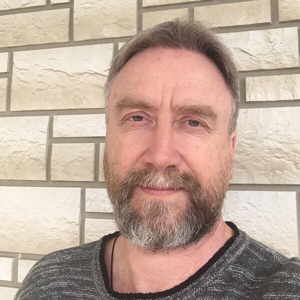 Александр Захаров